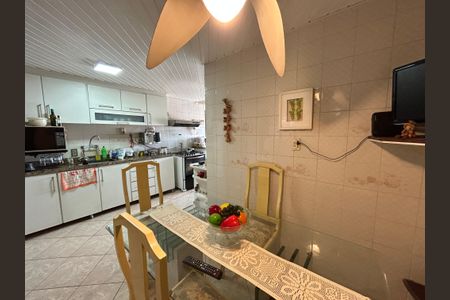 Apartamento à venda com 115m², 3 quartos e 3 vagasCozinha