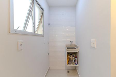 Apartamento para alugar com 63m², 2 quartos e 1 vagaÁrea de Serviço