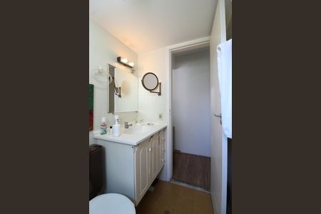 Banheiro 1 de apartamento à venda com 2 quartos, 60m² em Vila Nova Conceição, São Paulo