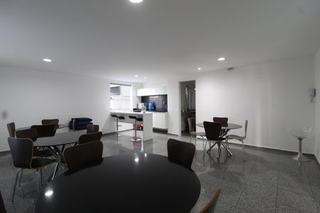 Apartamento à venda com 60m², 2 quartos e 1 vagaÁrea Comum - Salão de Festas