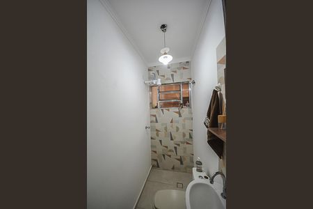 Casa à venda com 160m², 2 quartos e 2 vagas Casa à venda com 160m², 2 quartos e 2 vagasBanheiro de serviço