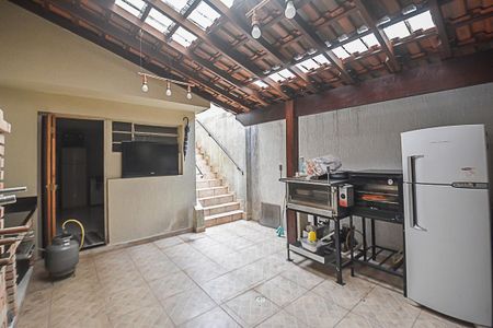 Casa à venda com 160m², 2 quartos e 2 vagas Casa à venda com 160m², 2 quartos e 2 vagasChurrasqueira