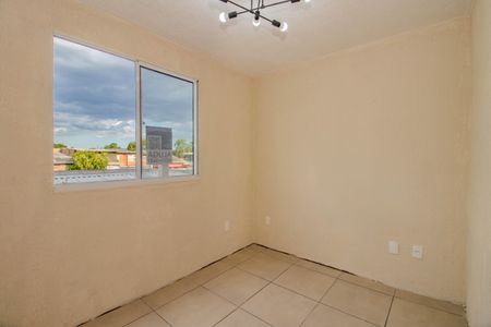 Quarto 2 de apartamento para alugar com 2 quartos, 49m² em Santa Rosa de Lima, Porto Alegre