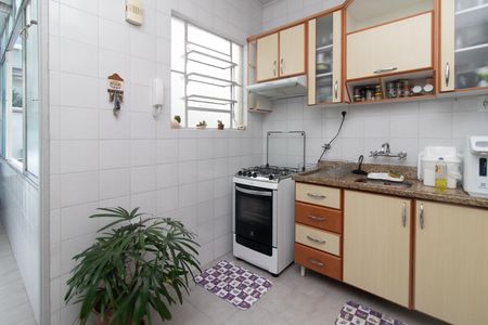 Apartamento à venda com 64m², 2 quartos e sem vagaCozinha e Área de Serviço