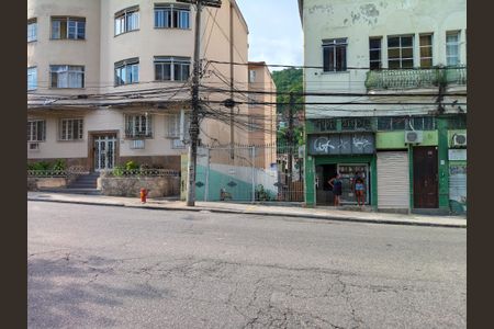 Apartamento para alugar com 100m², 2 quartos e sem vagaFachada