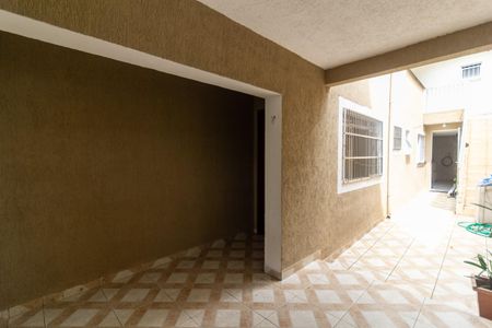 Casa para alugar com 149m², 2 quartos e 1 vaga Casa para alugar com 149m², 2 quartos e 1 vagaQuintal