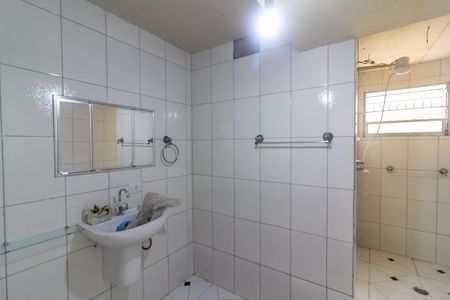 Casa para alugar com 149m², 2 quartos e 1 vaga Casa para alugar com 149m², 2 quartos e 1 vagaBanheiro Social