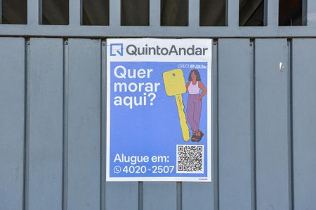 Casa para alugar com 94m², 2 quartos e 2 vagas Casa para alugar com 94m², 2 quartos e 2 vagasFachada
