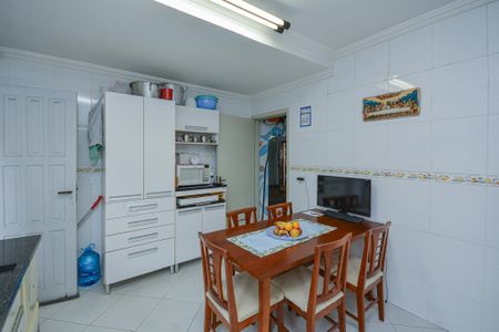 Casa para alugar com 94m², 2 quartos e 2 vagas Casa para alugar com 94m², 2 quartos e 2 vagasCozinha
