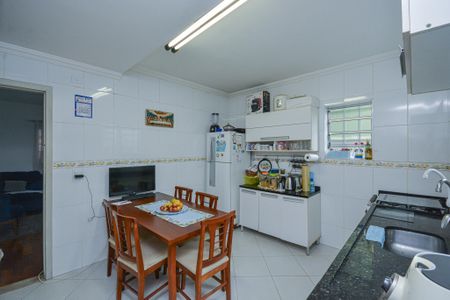 Casa para alugar com 94m², 2 quartos e 2 vagas Casa para alugar com 94m², 2 quartos e 2 vagasCozinha