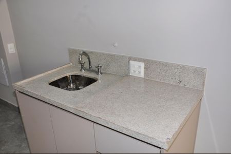 Studio para alugar com 25m², 1 quarto e sem vagaDetalhe - Kitnet / studio - Cozinha Americana