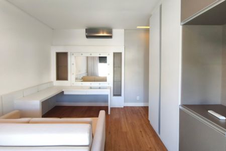 Casa de condomínio à venda com 400m², 4 quartos e 2 vagasQuarto Suíte 2