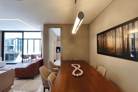 Casa de condomínio à venda com 400m², 4 quartos e 2 vagasSala de Jantar
