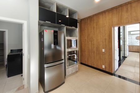 Casa de condomínio à venda com 400m², 4 quartos e 2 vagasCozinha