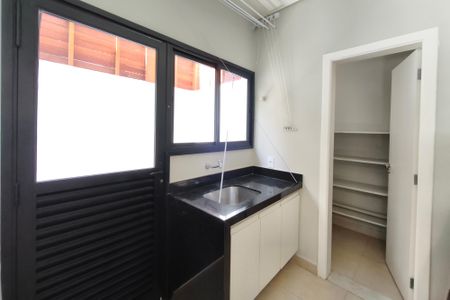 Casa de condomínio à venda com 400m², 4 quartos e 2 vagasÁrea de Serviço