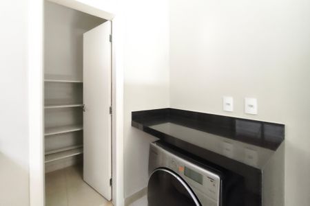 Casa de condomínio à venda com 400m², 4 quartos e 2 vagasÁrea de Serviço