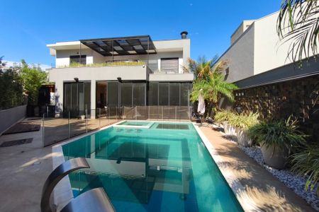 Casa de condomínio à venda com 400m², 4 quartos e 2 vagasQuintal - Piscina