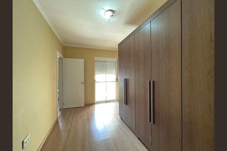 Casa à venda com 200m², 3 quartos e 2 vagasQuarto 2