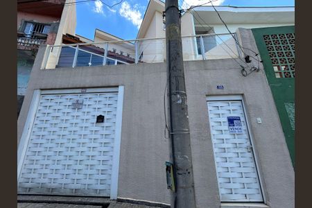 Casa à venda com 200m², 3 quartos e 2 vagasFachada