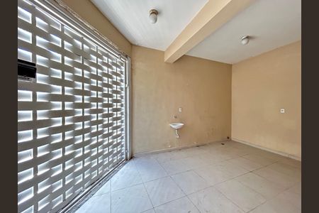 Casa à venda com 200m², 3 quartos e 2 vagasGaragem