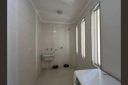 Casa à venda com 200m², 3 quartos e 2 vagasÁrea de Serviço