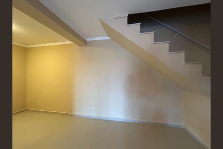 Casa à venda com 200m², 3 quartos e 2 vagasSala