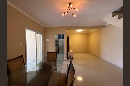 Sala de casa à venda com 3 quartos, 200m² em Vila Miriam, São Paulo