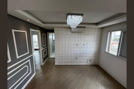 Foto 06 de apartamento à venda com 2 quartos, 74m² em Jardim Tupanci, Barueri