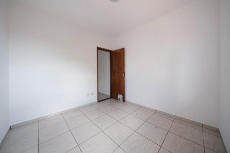 Quarto 1 de casa para alugar com 2 quartos, 60m² em Vila Nhocuné, São Paulo