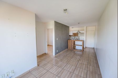 Sala de apartamento para alugar com 2 quartos, 53m² em Parque Santo Antonio, Taubaté