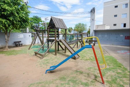 Apartamento para alugar com 53m², 2 quartos e 1 vaga Apartamento para alugar com 53m², 2 quartos e 1 vagaÁrea comum - Playground