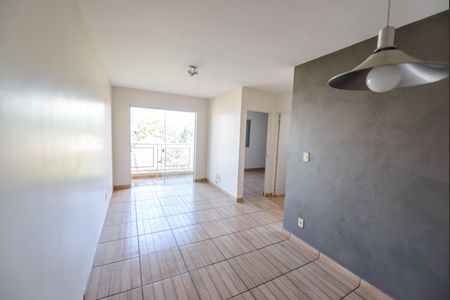 Sala de apartamento para alugar com 2 quartos, 53m² em Parque Santo Antonio, Taubaté