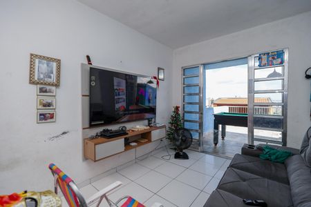 Sala de casa à venda com 2 quartos, 180m² em Jardim São Roque, São Paulo