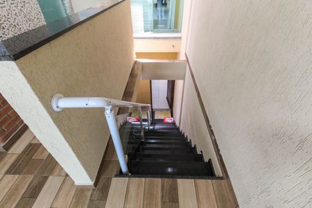 Casa para alugar com 131m², 2 quartos e 2 vagas Casa para alugar com 131m², 2 quartos e 2 vagasEscada churrasqueira