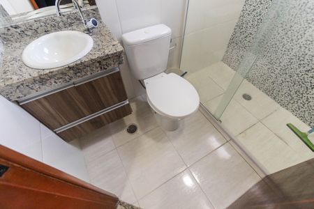 Casa para alugar com 131m², 2 quartos e 2 vagas Casa para alugar com 131m², 2 quartos e 2 vagasBanheiro da Suíte 2