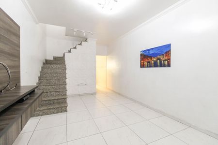 Sala de casa para alugar com 2 quartos, 131m² em Vila Nova Curuca, São Paulo