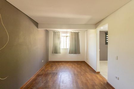 Sala de kitnet/studio para alugar com 1 quarto, 40m² em Santa Quiteria, Curitiba