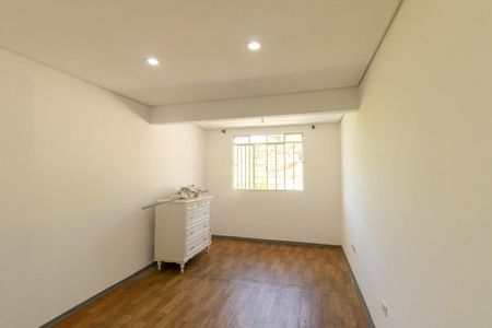 Quarto  de kitnet/studio para alugar com 1 quarto, 40m² em Santa Quiteria, Curitiba