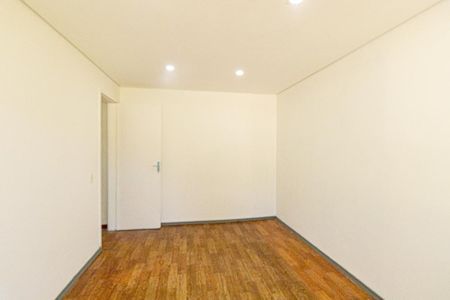 Quarto  de kitnet/studio para alugar com 1 quarto, 40m² em Santa Quiteria, Curitiba