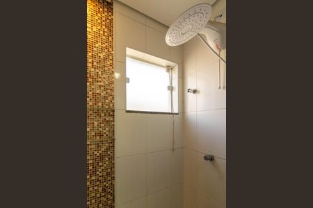 Casa à venda com 225m², 3 quartos e 6 vagas Casa à venda com 225m², 3 quartos e 6 vagasBanheiro da Suíte