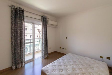 Casa à venda com 225m², 3 quartos e 6 vagas Casa à venda com 225m², 3 quartos e 6 vagasSuíte