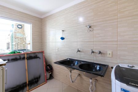 Casa à venda com 225m², 3 quartos e 6 vagas Casa à venda com 225m², 3 quartos e 6 vagasArea de Serviço