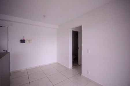 Sala  de apartamento para alugar com 2 quartos, 49m² em Vila Água Funda, São Paulo
