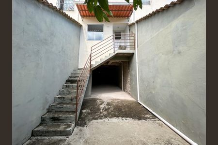 Casa para alugar com 150m², 2 quartos e 2 vagas
