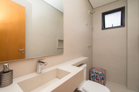 Apartamento à venda com 142m², 3 quartos e 2 vagas Apartamento à venda com 142m², 3 quartos e 2 vagasBanheiro Social