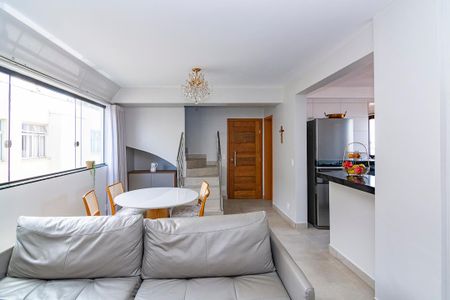 Apartamento à venda com 184m², 4 quartos e 3 vagasSala