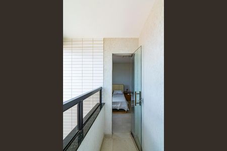 Apartamento à venda com 184m², 4 quartos e 3 vagasVaranda da Suíte