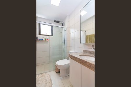 Apartamento à venda com 184m², 4 quartos e 3 vagasBanheiro da Suíte