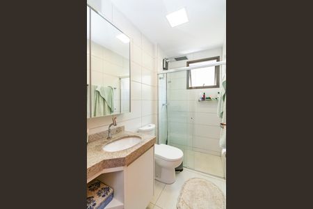 Apartamento à venda com 184m², 4 quartos e 3 vagasBanheiro Social