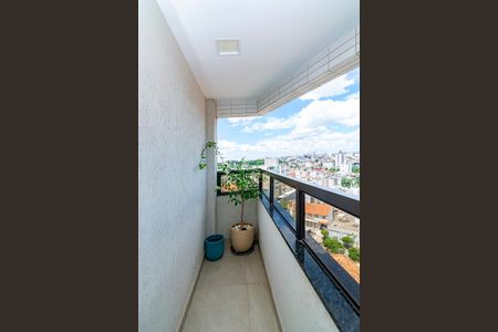Apartamento à venda com 184m², 4 quartos e 3 vagasVaranda da Suíte